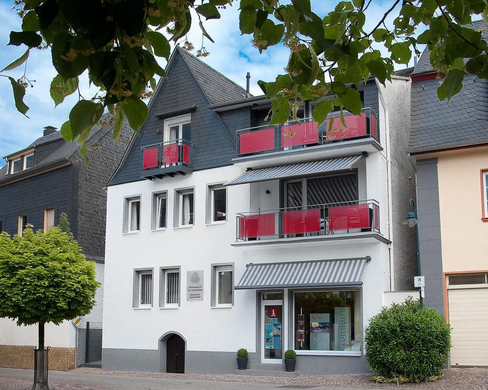 Hotel Feriendomizil Am Lindenplatz Bullay Esterno foto
