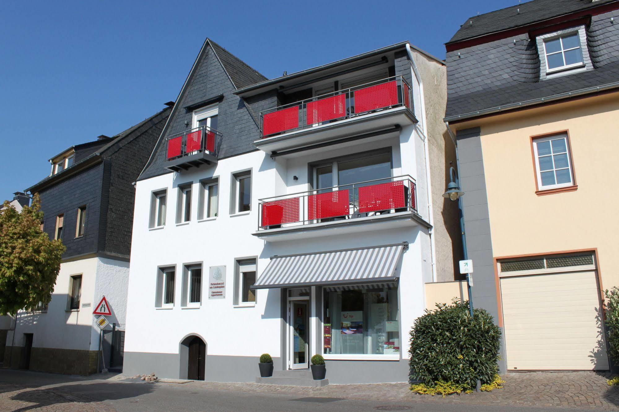Hotel Feriendomizil Am Lindenplatz Bullay Esterno foto