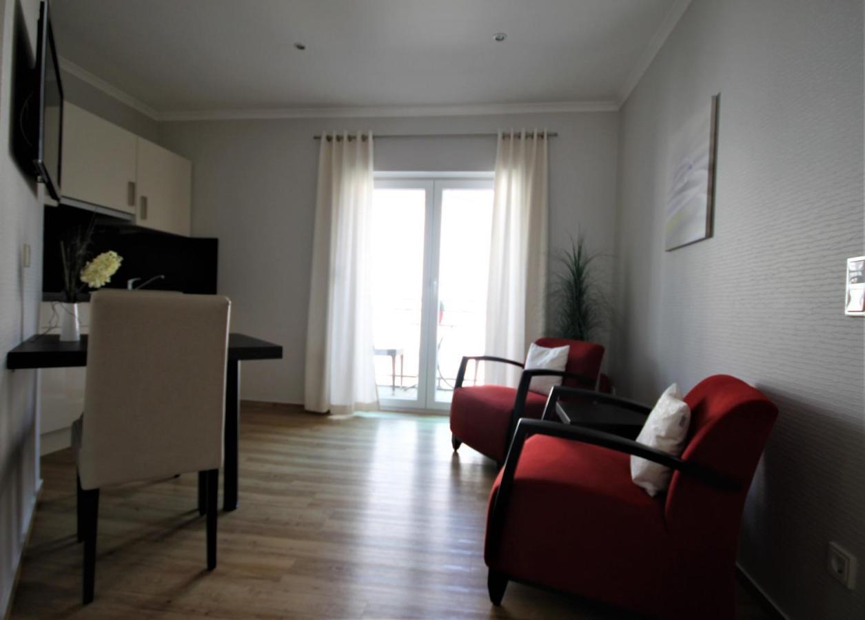 Hotel Feriendomizil Am Lindenplatz Bullay Esterno foto