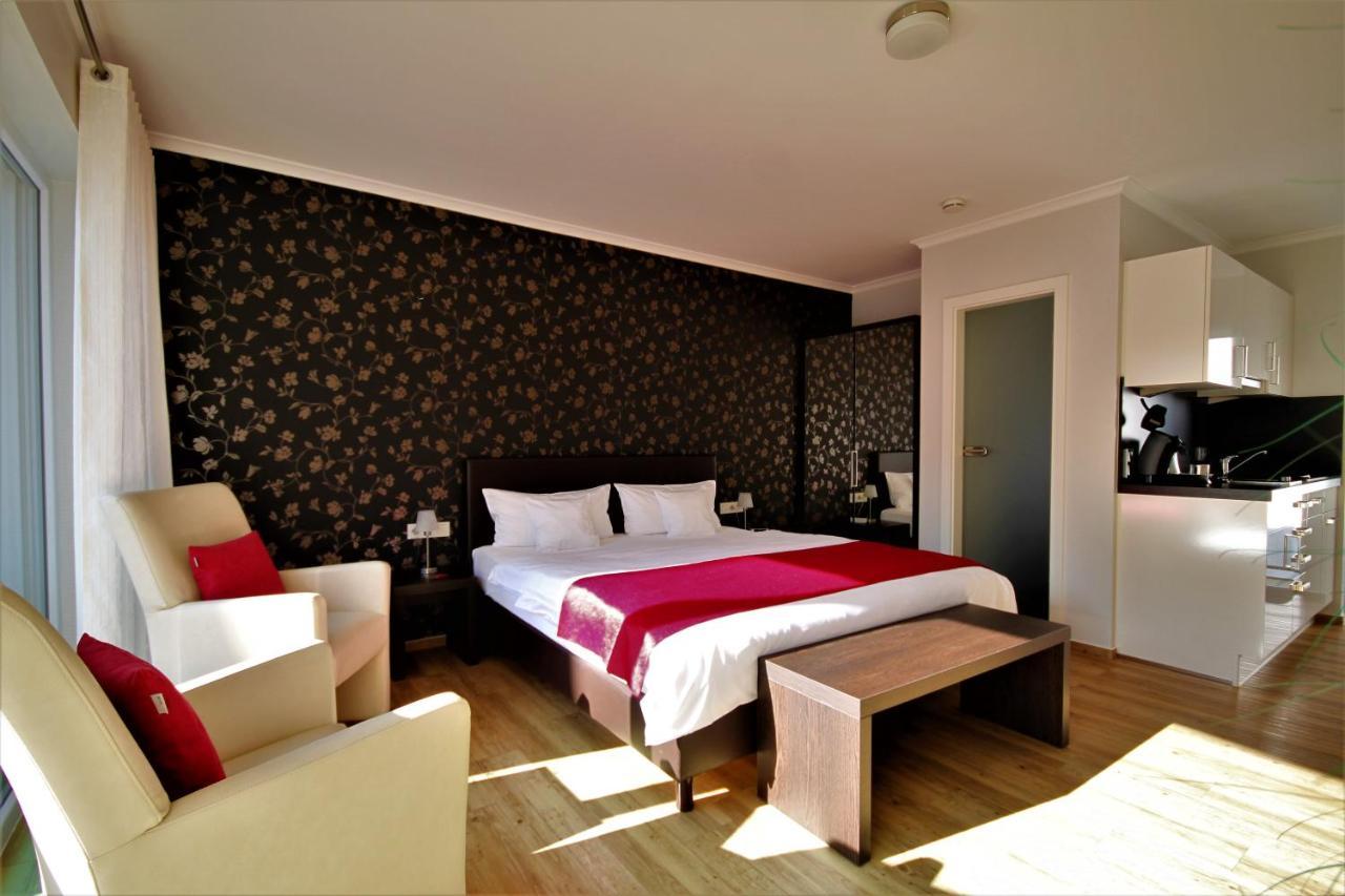 Hotel Feriendomizil Am Lindenplatz Bullay Esterno foto