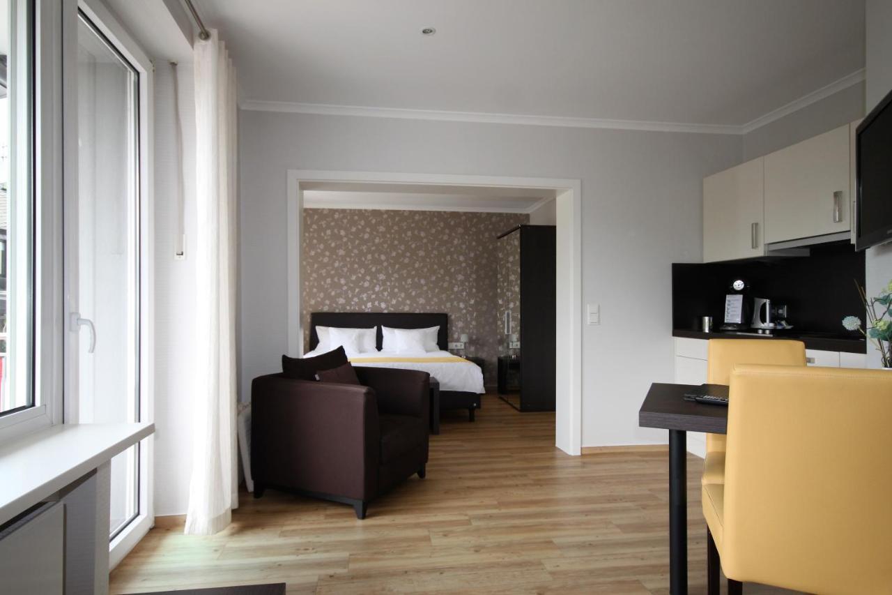Hotel Feriendomizil Am Lindenplatz Bullay Esterno foto