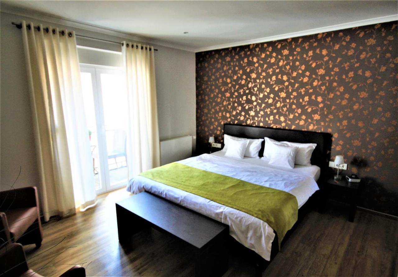 Hotel Feriendomizil Am Lindenplatz Bullay Esterno foto