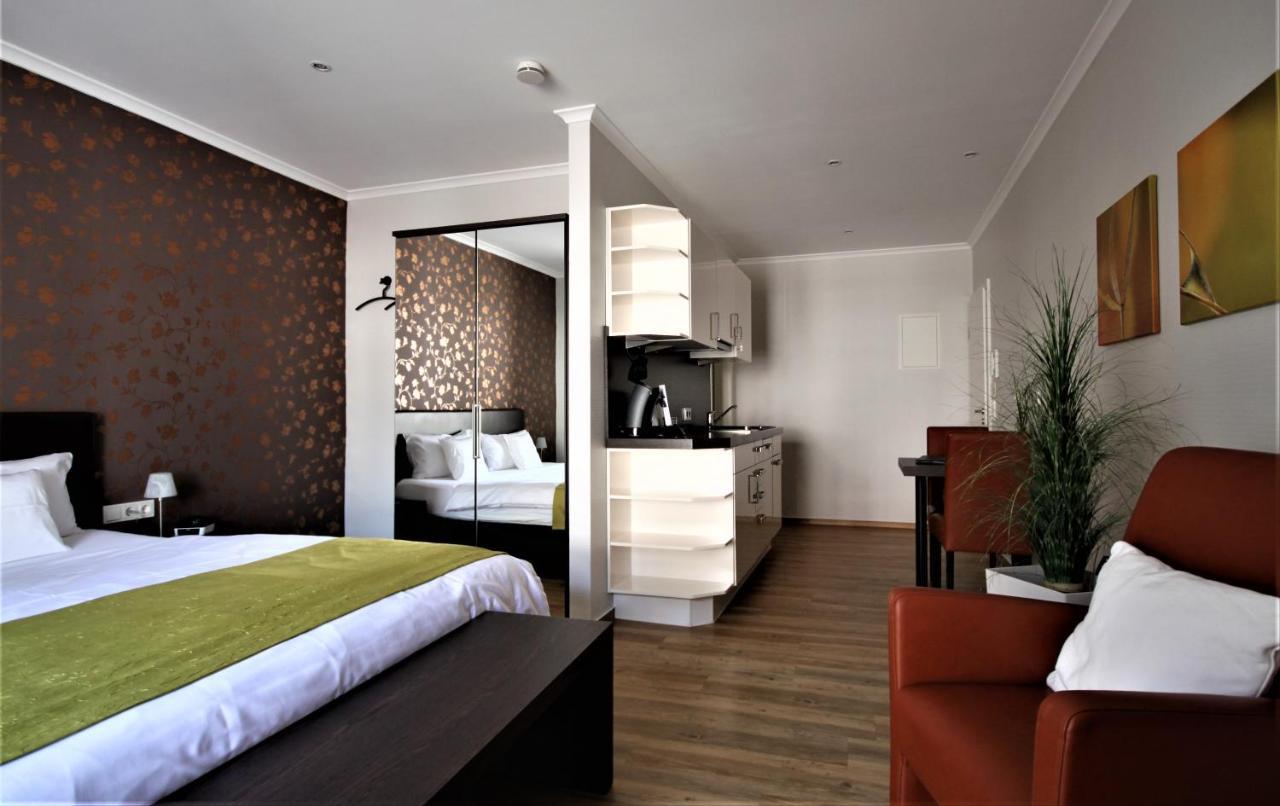 Hotel Feriendomizil Am Lindenplatz Bullay Esterno foto