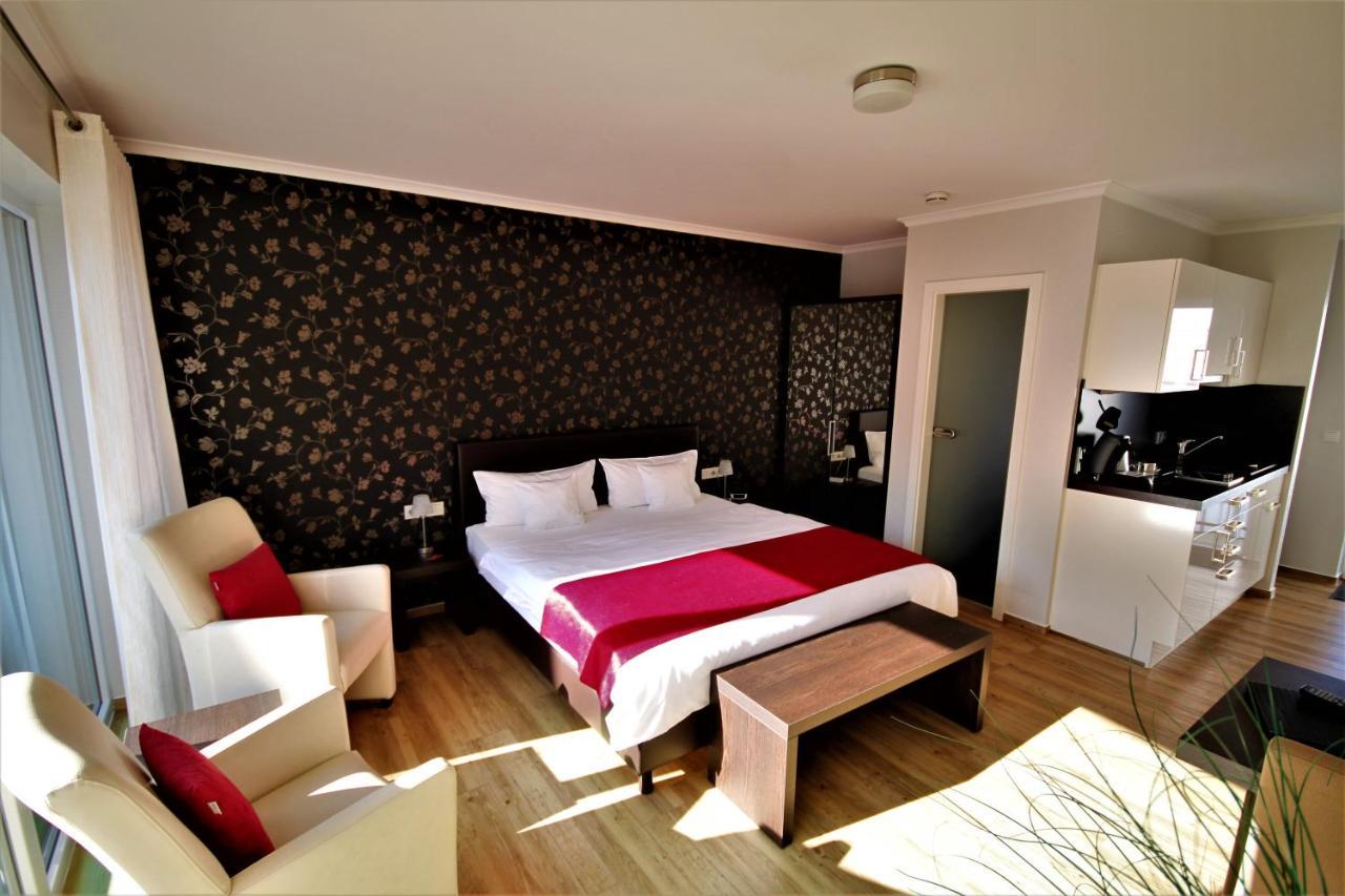 Hotel Feriendomizil Am Lindenplatz Bullay Esterno foto