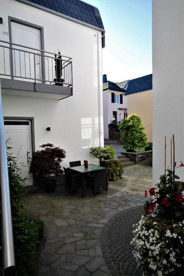 Hotel Feriendomizil Am Lindenplatz Bullay Esterno foto