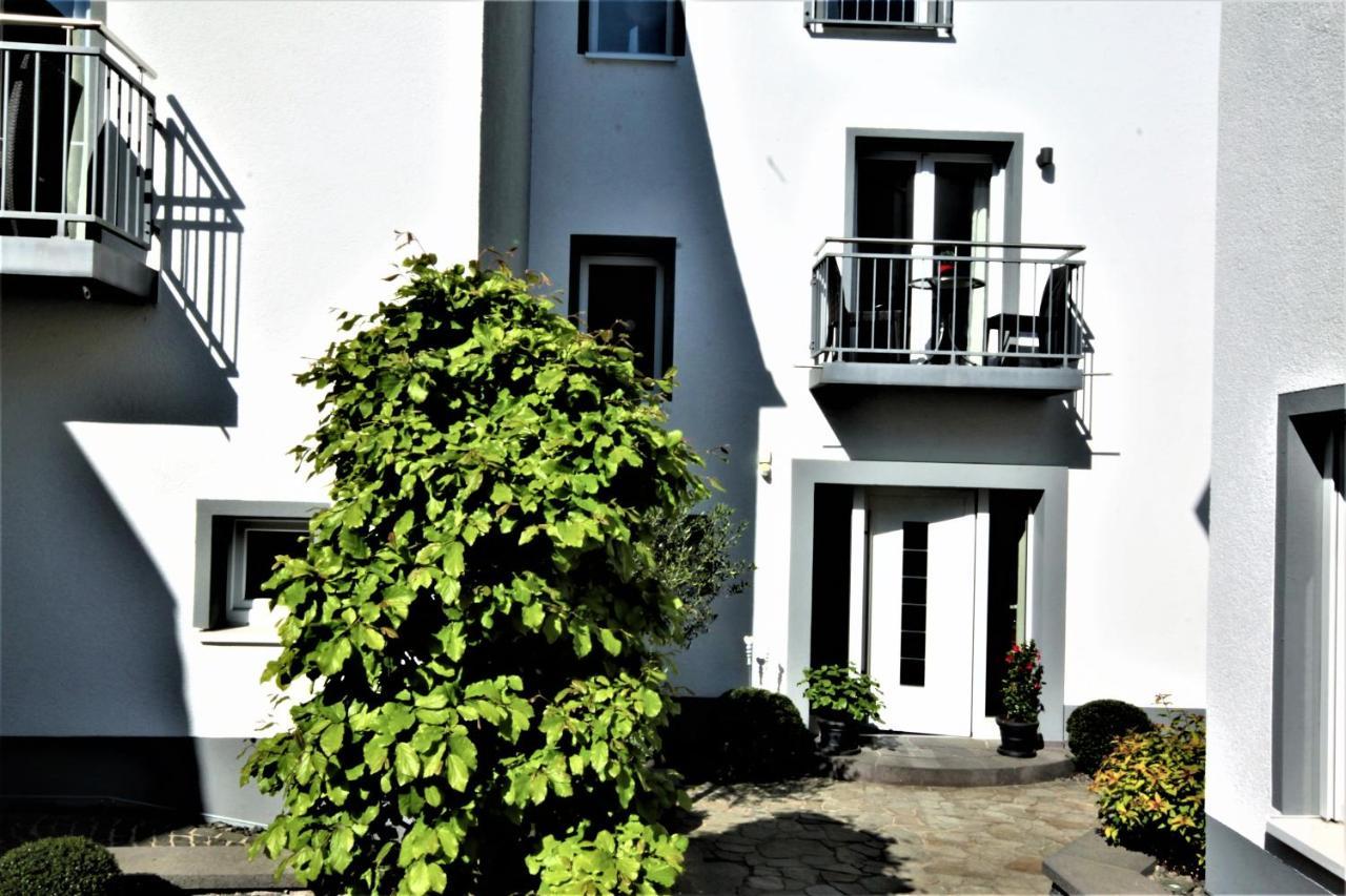 Hotel Feriendomizil Am Lindenplatz Bullay Esterno foto
