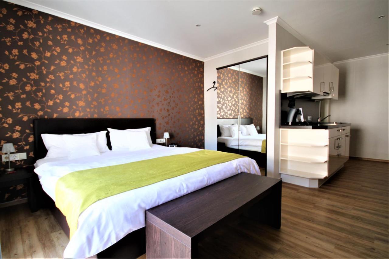 Hotel Feriendomizil Am Lindenplatz Bullay Esterno foto